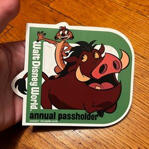 Disney Passholder Magnet with Timon and Pumbaa